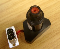Steckverbinder mit RS-232- Schnittstelle Steckverbinder mit RS-232- Schnittstelle